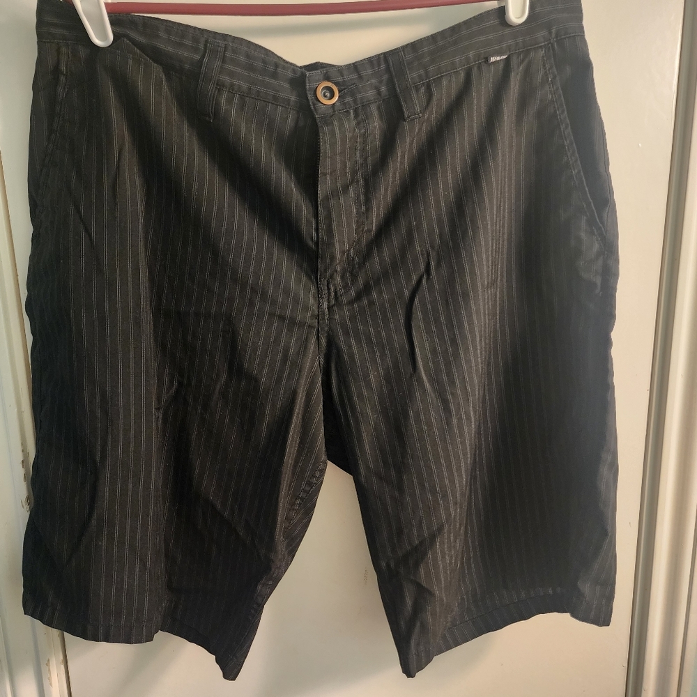 Men's, Hurley black pinstriped shorts, 36
